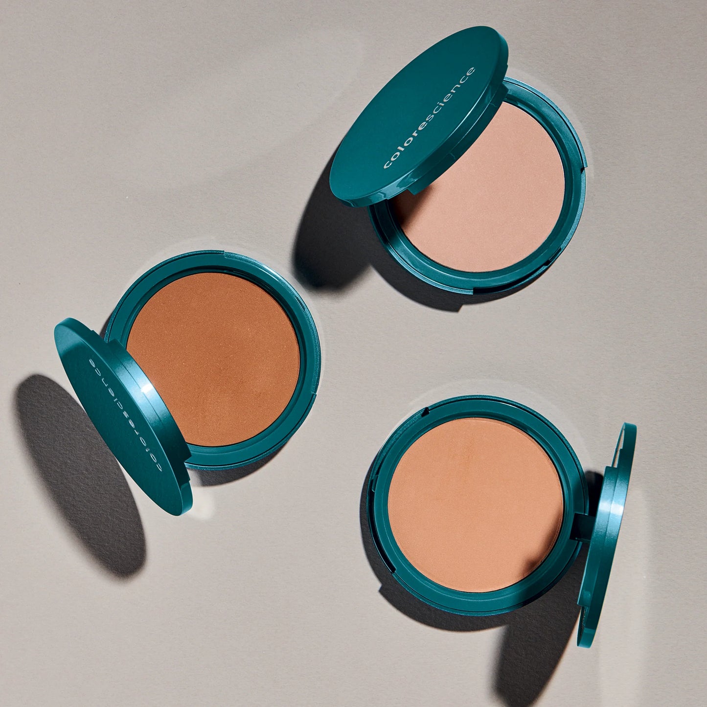 COLORESCIENCE - Natural Finish Mineral Foundation SPF 20 (0.42 oz)