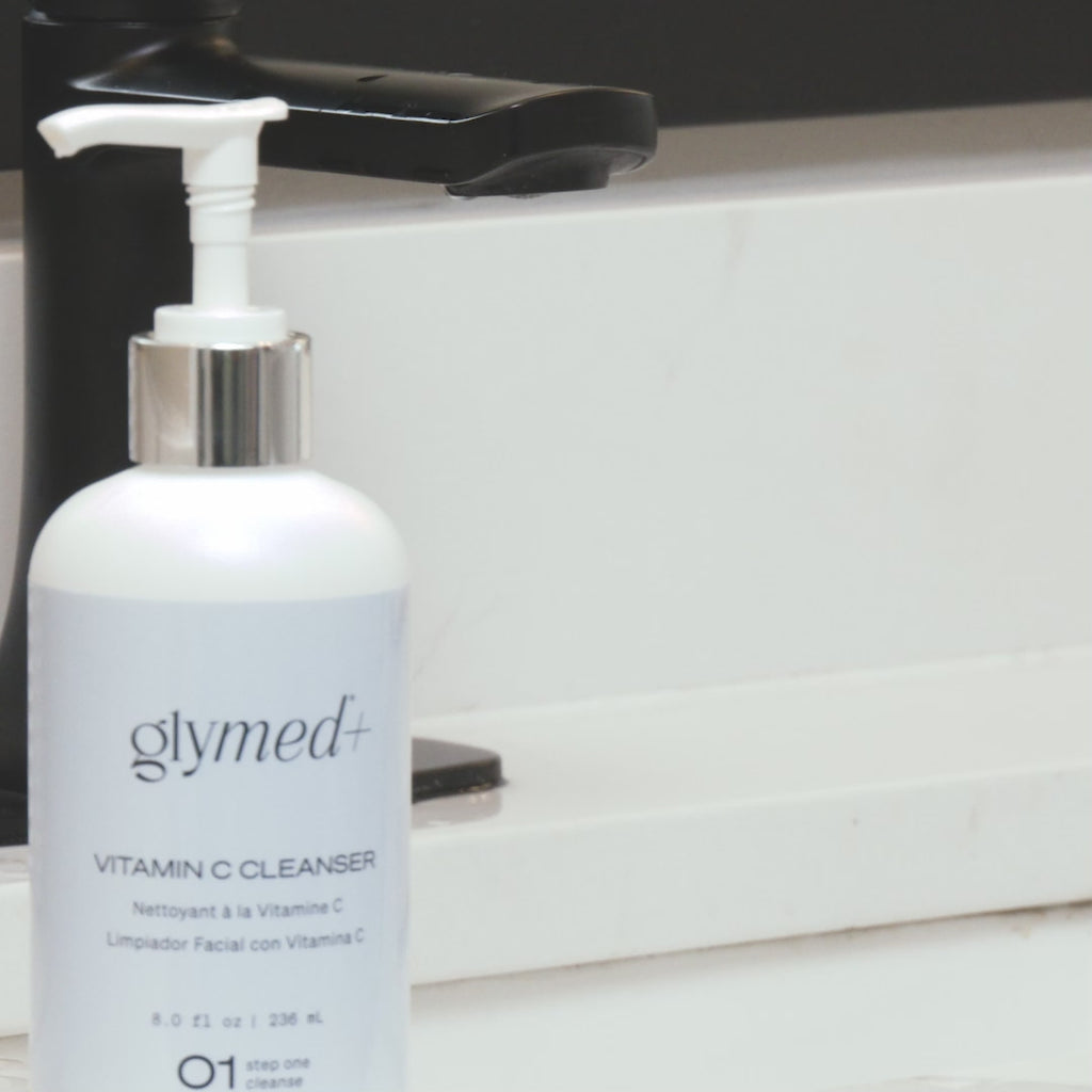 GLYMED PLUS - Vitamin C Cleanser (6.75 oz - 200 ml)